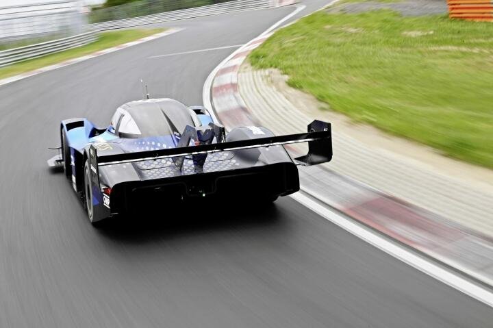 Volkswagen ID.R consumes far less than petrol-powered race car