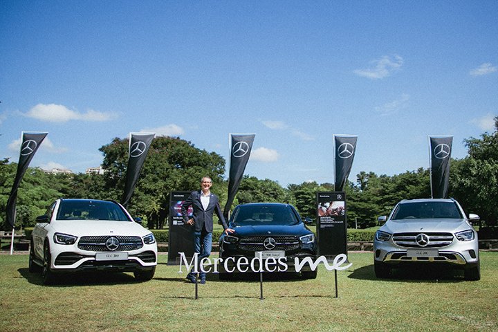 Mercedes-Benz solidifies its lead in the premium luxury segment in 2019