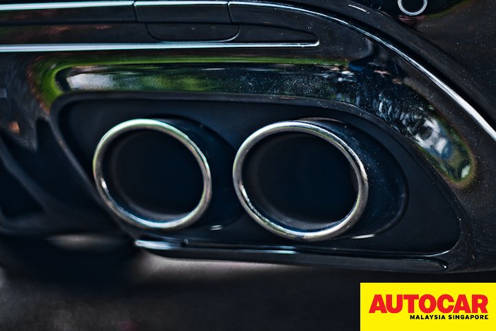 Mercedes-AMG C 43 tail pipe