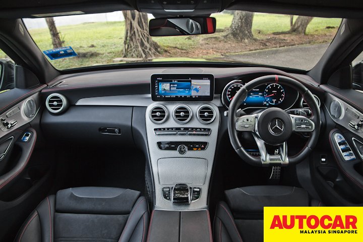 Mercedes-AMG C 43 dashboard view