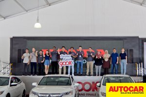 Honda Malaysia achieved 900,000th units sales unit, gave nine cars away