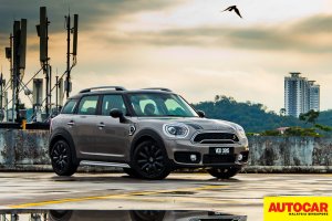 The 2019 Mini Countryman Cooper S Pure is a base model with a lot to give
