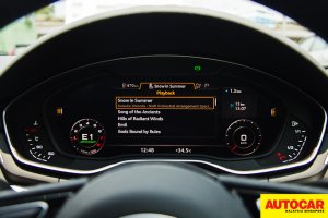 Audi A5 Sportback sport 2.0 TFSI quattro 12.3-inch TFT display with audio tracks