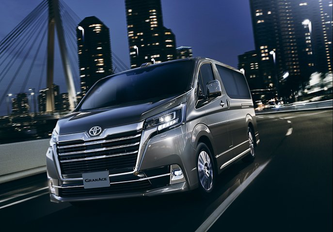 Upcoming Toyota GranAce brings Vellfire refinement for eight