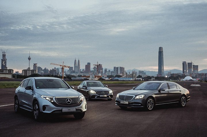 Mercedes-Benz solidifies its lead in the premium luxury segment in 2019