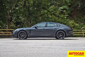 2019 Porsche Panamera review - Made by drivers for drivers